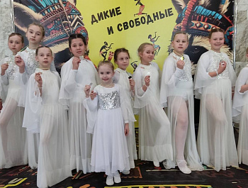 В эти выходные, в  городе Саратове прошёл захватывающий Всероссийский фестиваль позитивного искусства "Енот", который собрал участников со всей страны! 