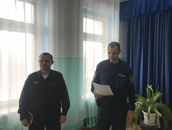 В Базарно-Карабулакском районе прошли отчеты участковых уполномоченных полиции перед населением