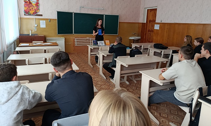 «Там чьи-то взорваны мечты»                                                                                      Час памяти