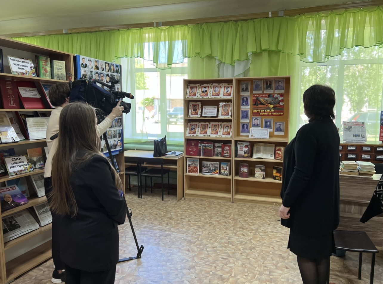 «Сквозь года звенит Победа!» Презентация выставочных экспозиций