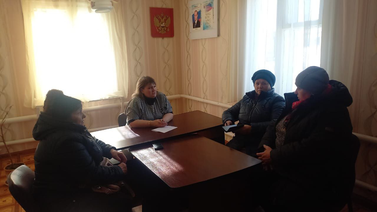 В администрации с. Стригай состоялось постоянно-действующее совещание на котором обсудили вопросы подготовки концертной программы ко Дню защитников Отечества