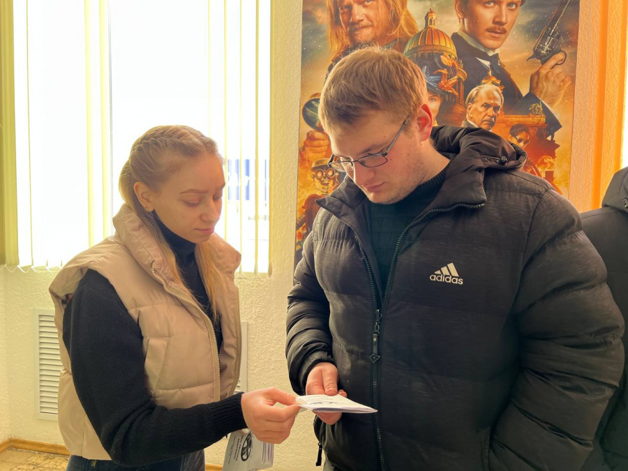 культорганизатор РДК Карина Березина провела акцию «Мы против курения!»