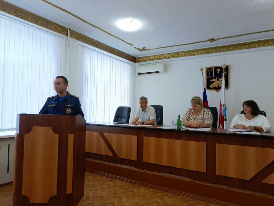 Глава района Н.В. Трошина провела рабочее совещание с главами муниципальных образований и профильными специалистами администрации района