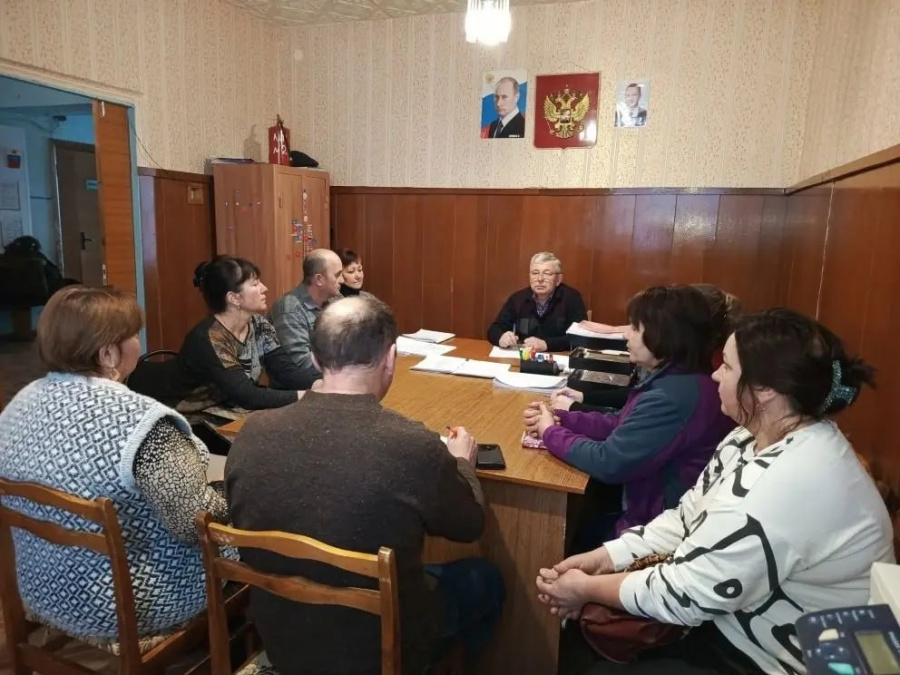 Глава администрации Шняевского муниципального образования Юрий Юртаев провёл очередное заседание постоянно действующего совещания