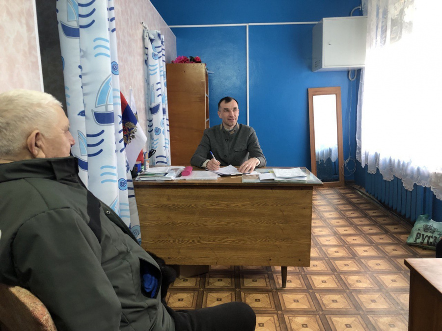 В с.Репьевка состоялось заседание постоянно-действующего совещания при участии главы администрации Яковлевского муниципального образования Р.Г. Тугушева