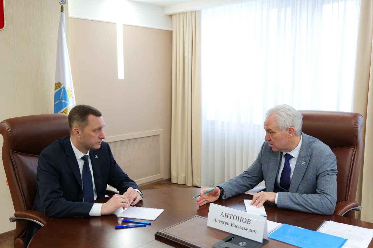 Губернатор Роман Бусаргин провел рабочую встречу с председателем Саратовской областной думы Алексеем Антоновым