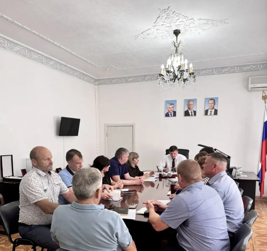 Глава района Андрей Кушнарёв провёл совещание с главами администраций муниципальных образований