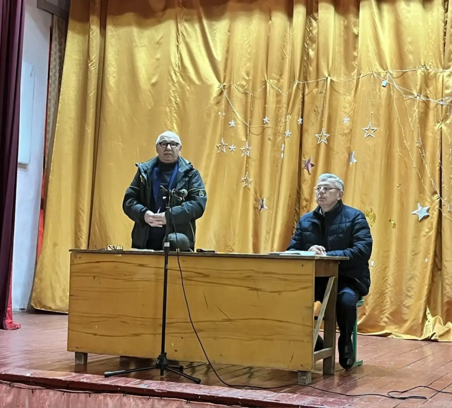 Вчера глава администрации Шняевского муниципального образования Юрий Юртаев вместе с главой МО Игорем Курышовым провели собрание жителей по выдвижению инициативного проекта, касающегося ремонта системы водоснабжения, для участия в региональной программе п