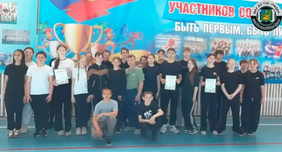 В Базарном Карабулаке прошло первенство по волейболу, посвященное Дню Победы