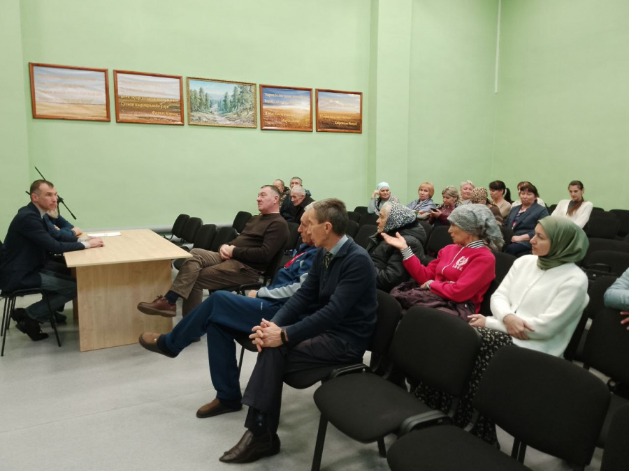 Сход граждан по вопросам водоснабжения сел Яковлевка и  Абдуловка;пожарная безопасность,недоимка по имущественному и земельному налогам,благоустройство населенных пунктов