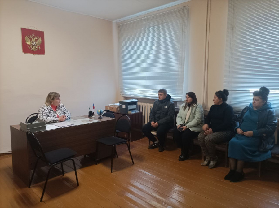 Врип главы администрации Старожуковского муниципального образования Светлана Осипова провела очередное заседание постоянно действующего совещания
