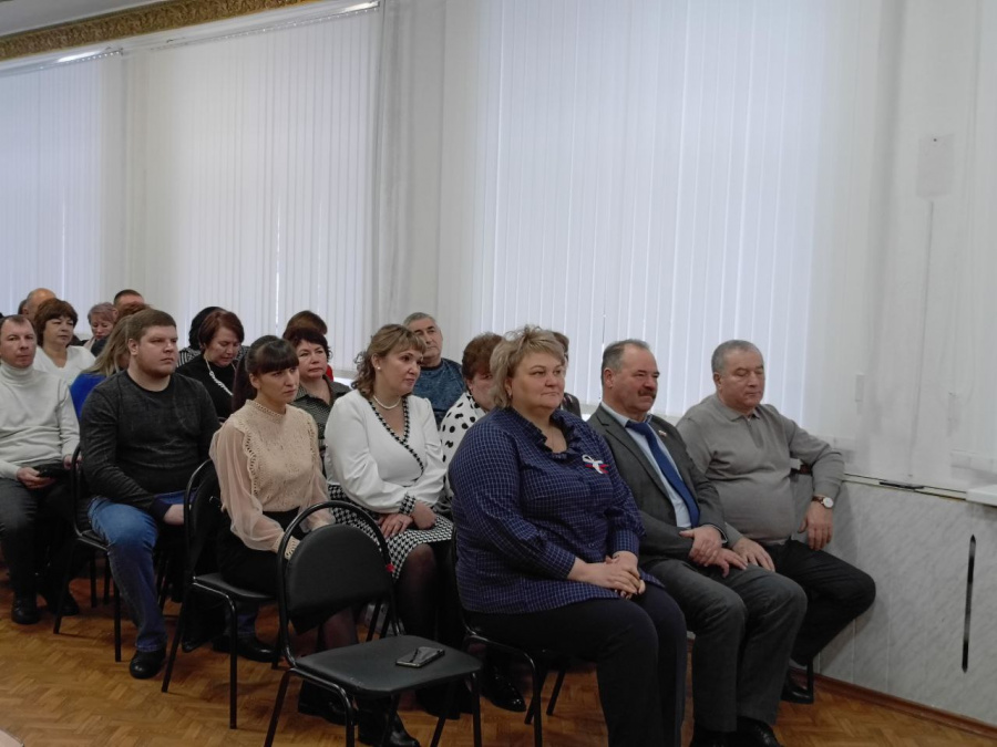 В администрации района прошла встреча с депутатом облдумы В.В. Рогожиным
