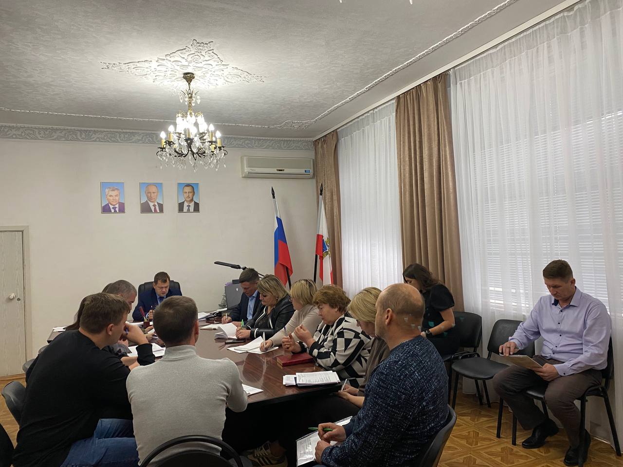 Глава района Артём Курочкин провёл рабочее совещание с главами администраций муниципальных образований