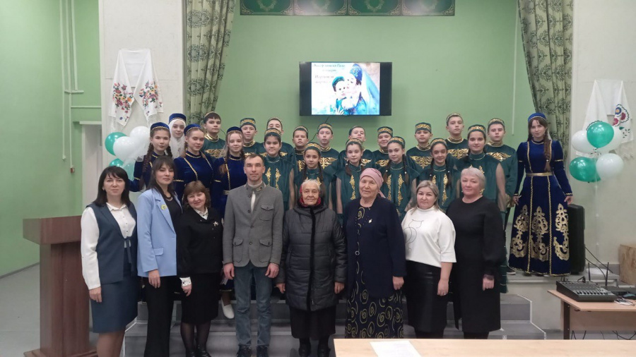 25 ноября в школе села Яковлевка прошел благотворительный гала-концерт по итогам фестиваля татарской культуры «Без булдырабыз», посвященный  Дню матери