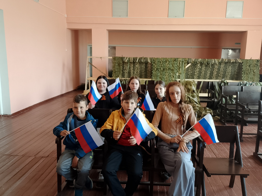 1 мая  — Праздник Весны и Труда – один из самых любимых весенних праздников в нашей стране