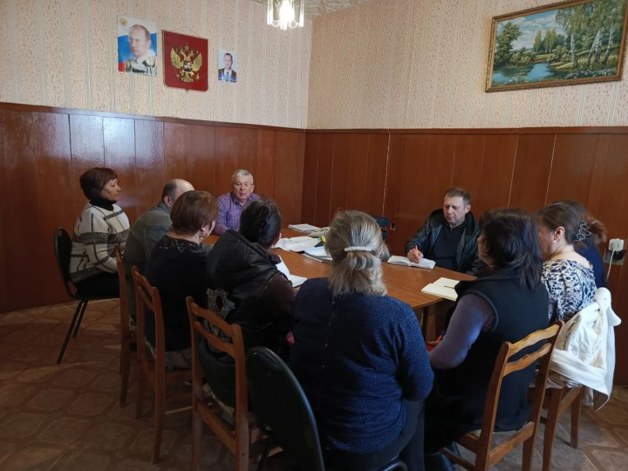 Глава Шняевского МО провел рабочее совещание