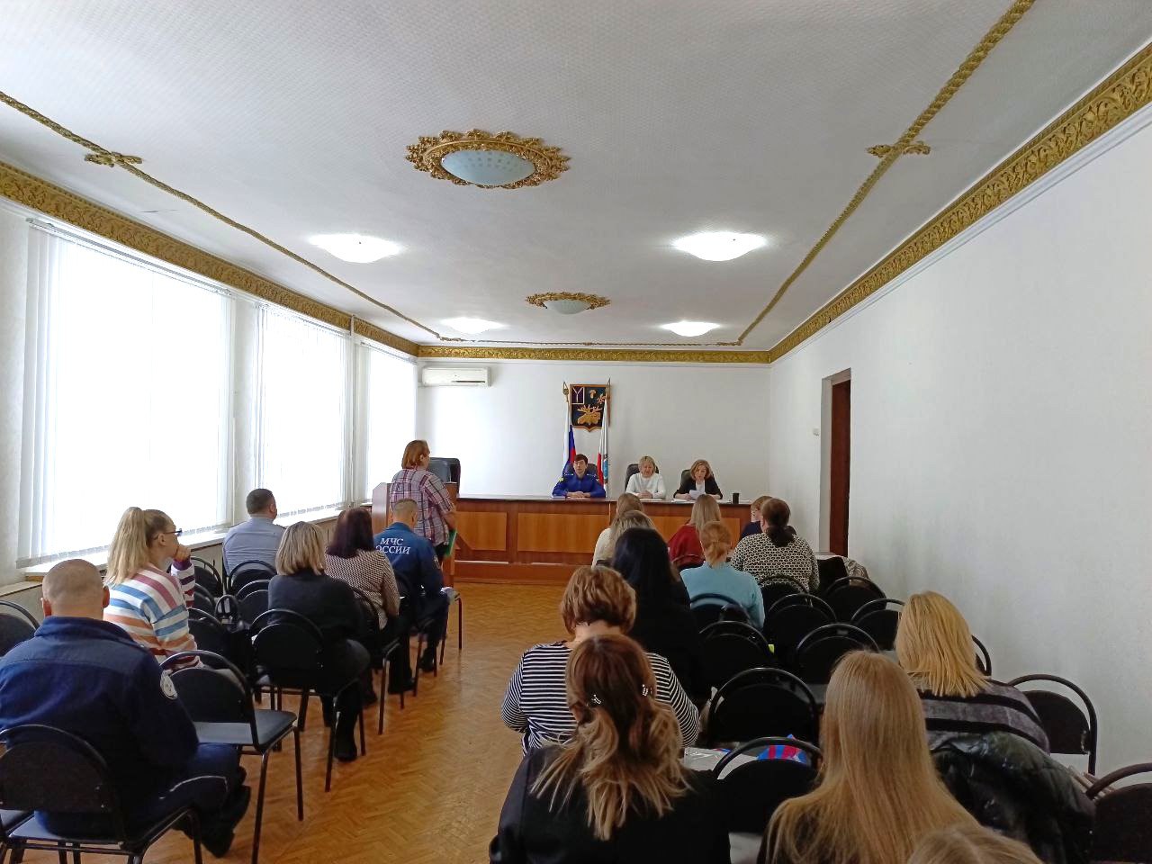 Членами муниципального координационного  органа системы профилактики безнадзорности и правонарушений несовершеннолетних были рассмотрены административные протоколы на граждан, нарушающих права и законные интересы юных жителей района