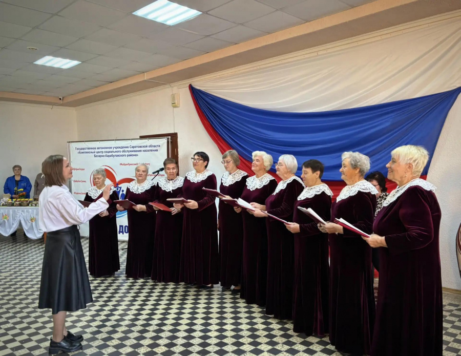 В Базарном Карабулаке прошло праздничное мероприятие, посвящённое Дню пожилого человека