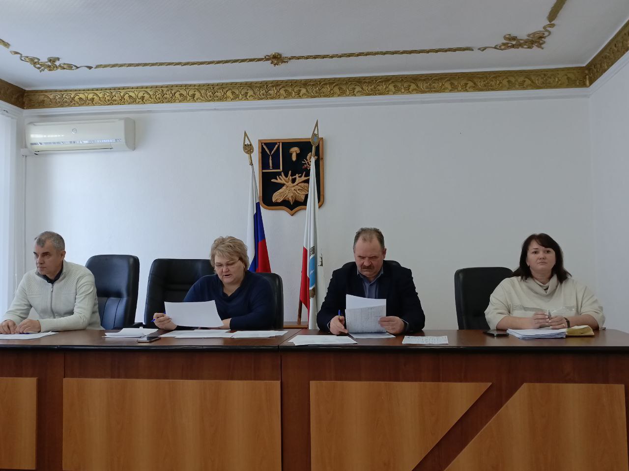 Глава района Н.В. Трошина провела расширенное заседание постоянно действующего совещания