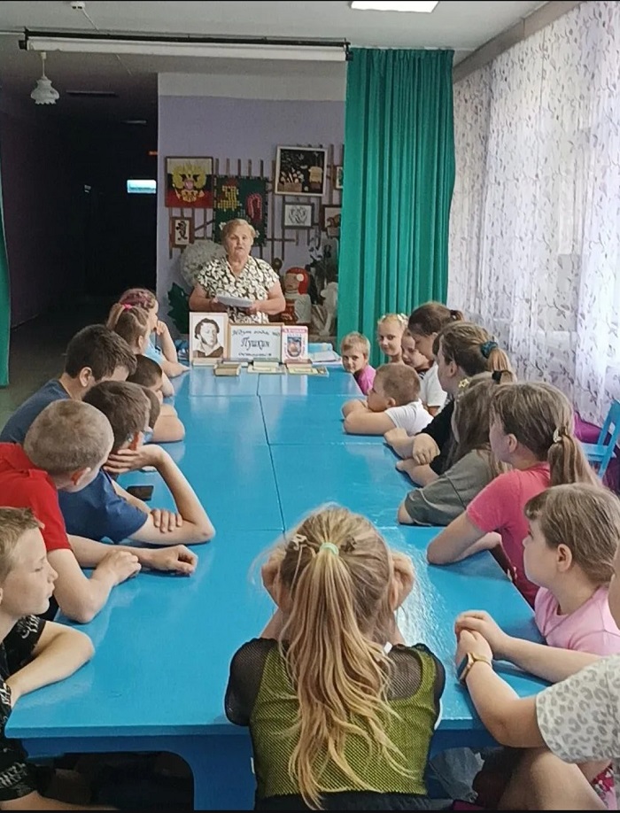 "В тридевятом царстве, в Пушкинском государстве"                                   Литературная игра