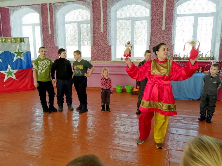 22 февраля в последний день Масленичной недели - "Прощённое воскресенье" в СДК с.Старая Жуковка прошла познавательно — игровая программа «Как на масленой неделе из печи блины летели». 22 февраля в последний день Масленичной недели - "Прощённое воскресенье" в СДК с.Старая Жуковка прошла познавательно — игровая программа «Как на масленой неделе из печи блины летели».