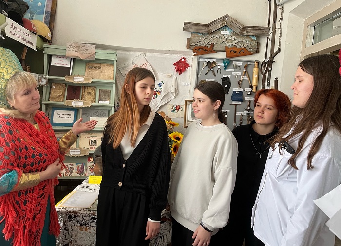 «Народов много — страна одна!»                                                                  Литературно-этнографический час