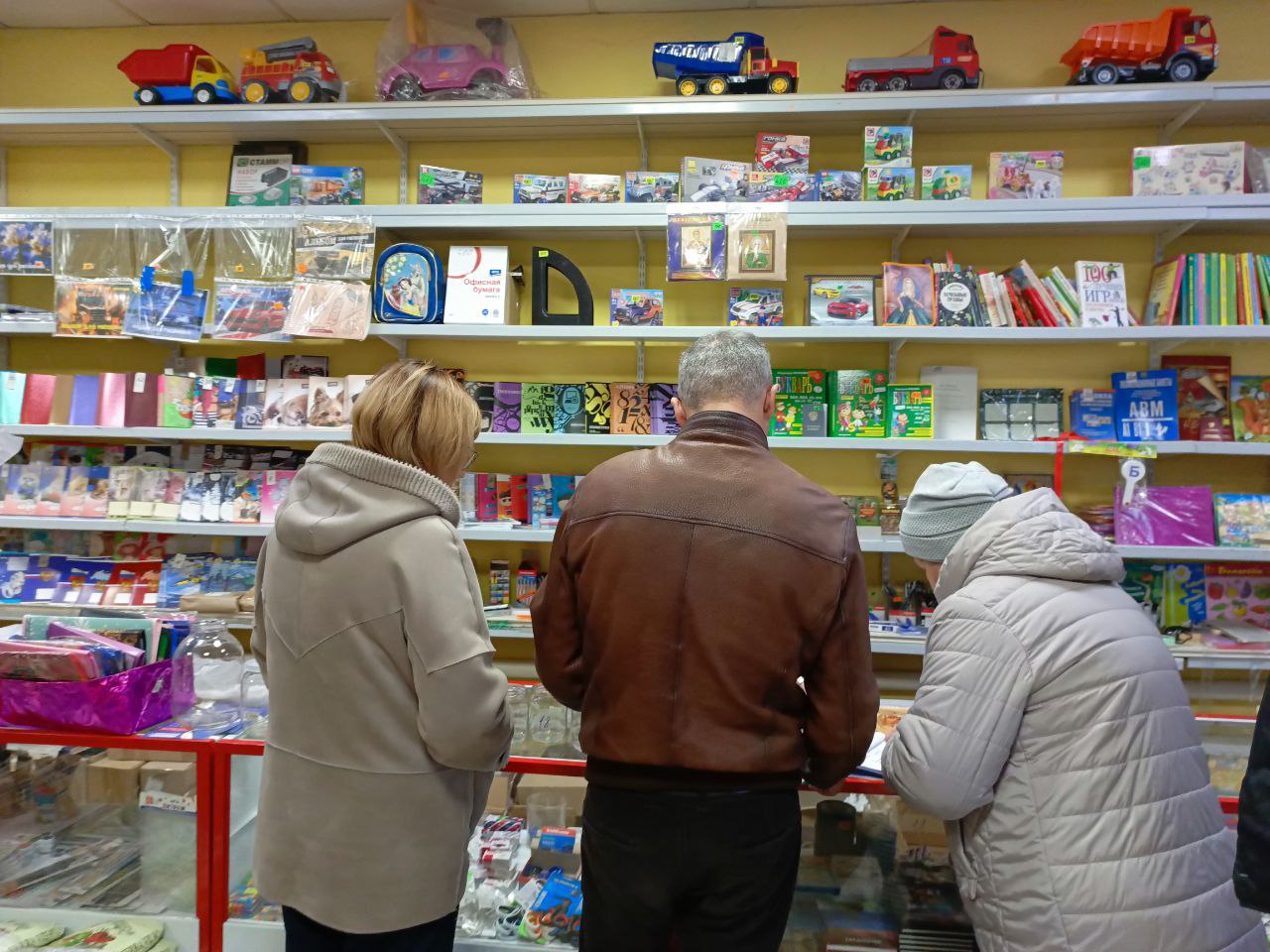 Межведомственная рабочая группа,  основной формой деятельности которой являются встречи с работодателями, провела рейд по торговым точкам райцентра с целью снижения  неформальной занятости