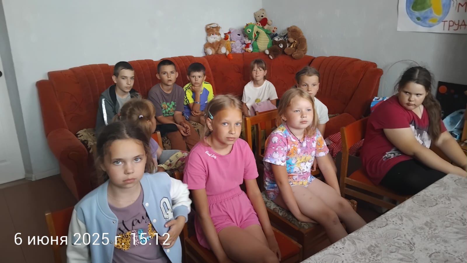 6 июня в Ивановском СДК прошла литературная-игровая программа «Идут года, а Пушкин остается»,для ребят из ВПК "ЗVЕZДА",посвященную дню рождения великого русского поэта