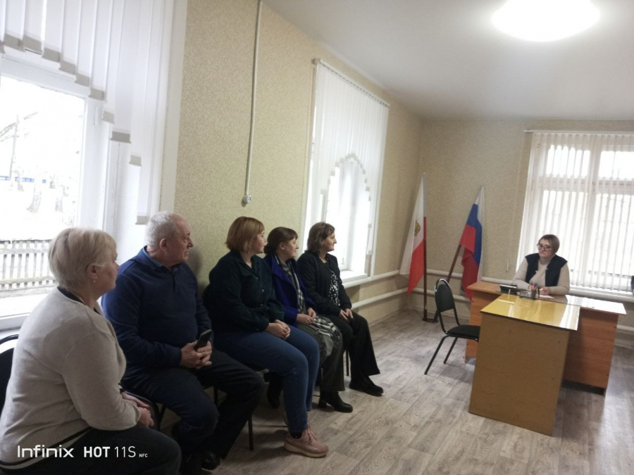Врип главы администрации Липовского муниципального образования Ольга Быкова провела очередное заседание постоянно действующего совещания.