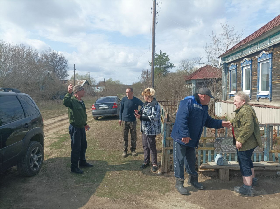 Главный специалист администрации Старожуковского муниципального образования С.Г. Осипова приняла участие в сходе граждан в Стригае