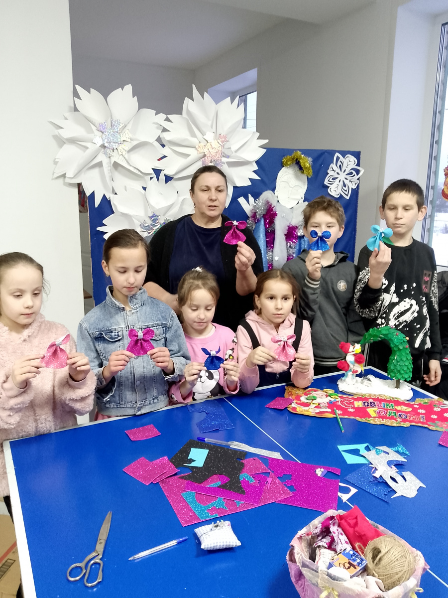 На базе Белогорском СДК прошел мастер-класс "Ангелочек на Рождество".