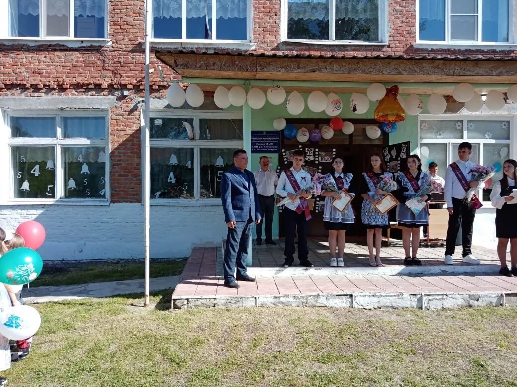 24 мая в школах Большечечуйского муниципального образования, как и по всей стране, прозвучал последний звонок