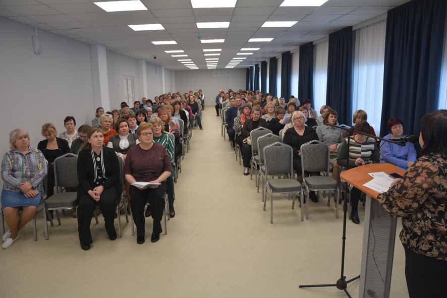 Начальник управления образования администрации района Елена Симонова приняла участие в едином методическом дне