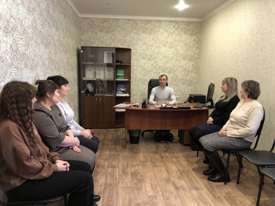 Глава администрации Яковлевского муниципального образования Ринат Тугушев провёл очередное заседание постоянно действующего совещания 