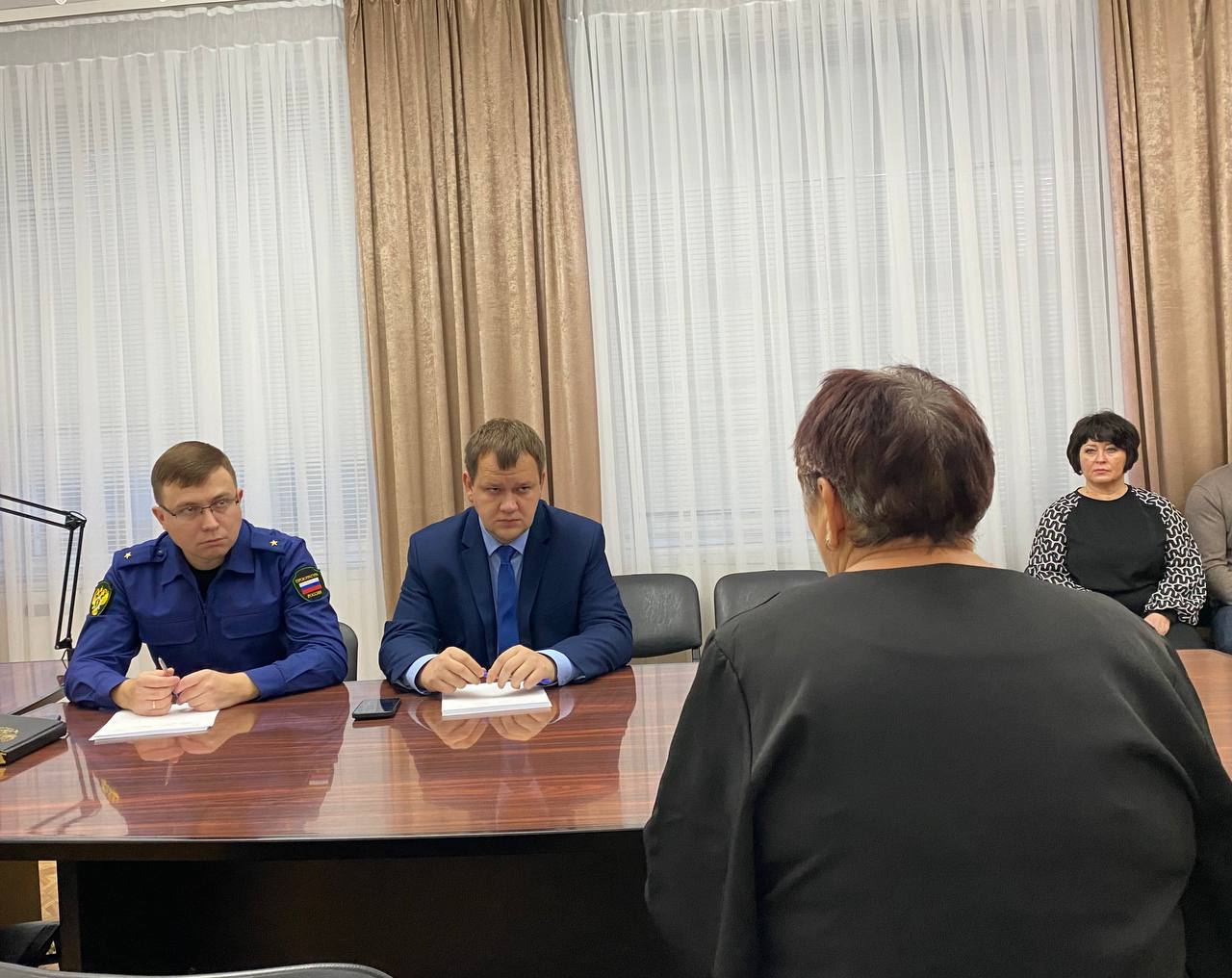 Глава района Артём Курочкин провёл личный приём участников СВО и членов их семей