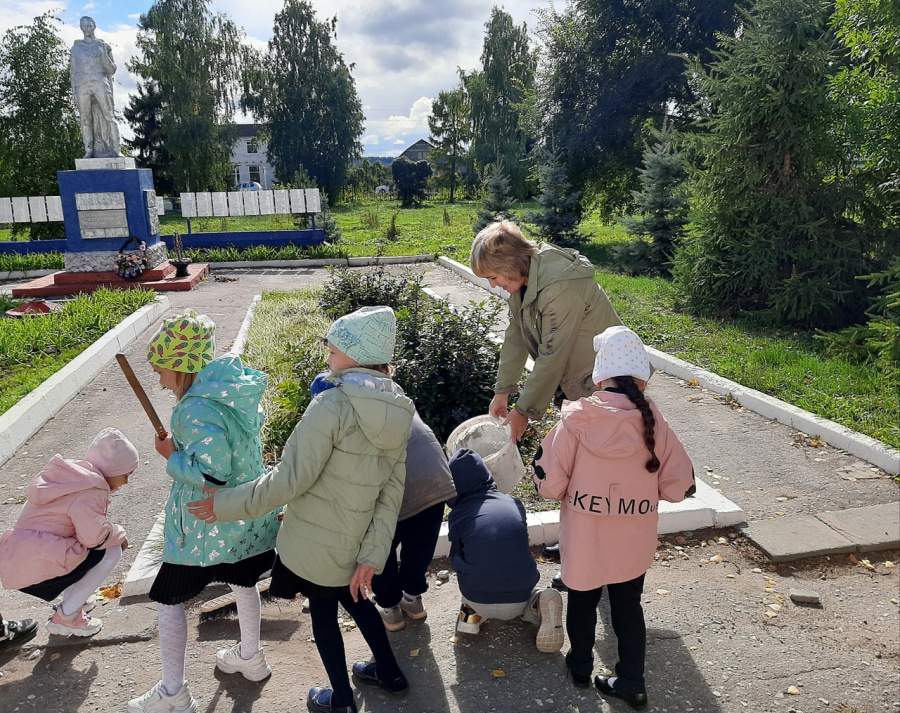 «Память поколений» Благоустройство у памятника