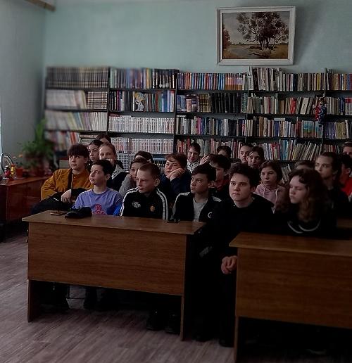 «Осваиваем галактику»                                                                                   Литературно – игровая программа