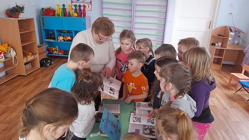 «Удивительный мир космоса»                                                                          Познавательный час