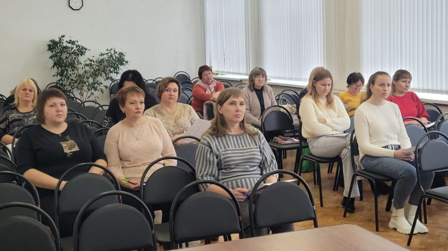 В администрации района прошло очередное заседание комиссии по делам несовершеннолетних и защите их прав В администрации района прошло очередное заседание комиссии по делам несовершеннолетних и защите их прав