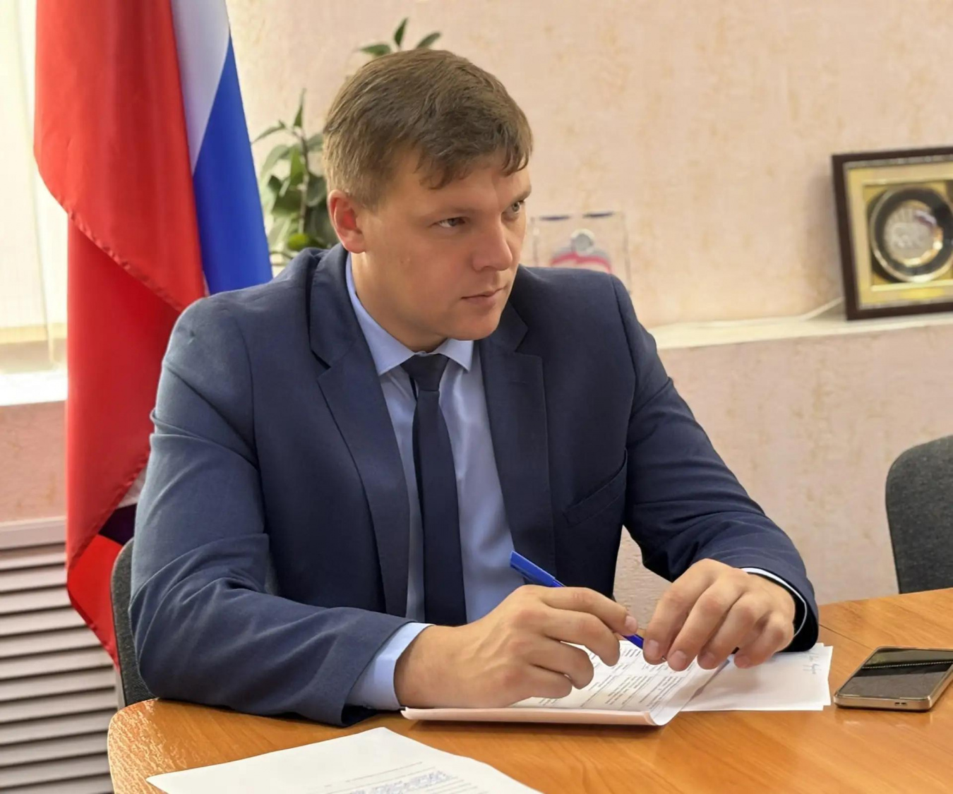 Глава района Андрей Кушнарёв продолжает рассматривать обращения жителей 