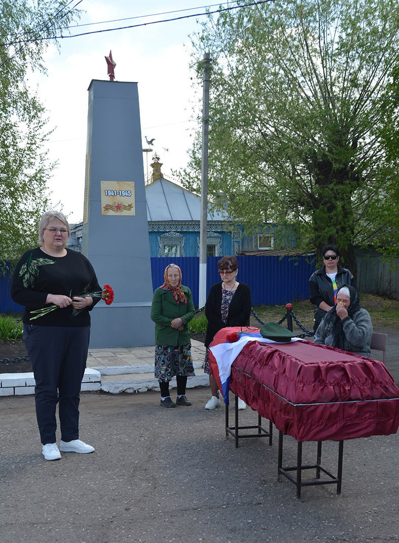 Глава района Н.В. Трошина приняла участие в церемонии прощания с участником СВО