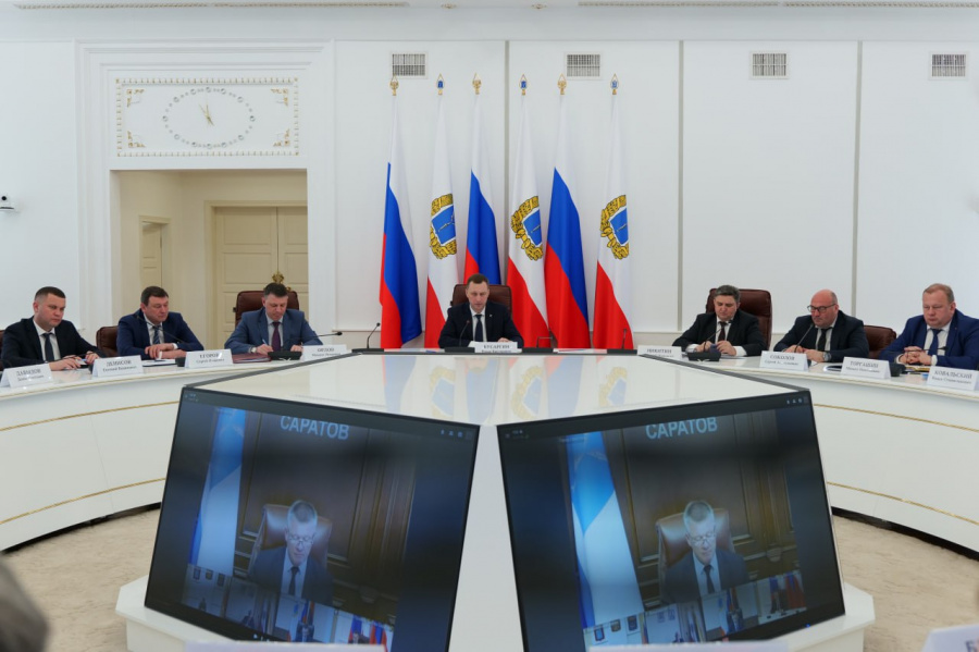 Губернатор Роман Бусаргин провел постоянно действующее совещание с участием зампредов и министров Правительства области, а также глав районов