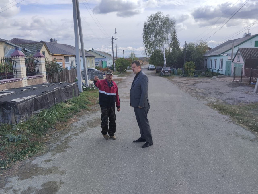 Глава района Артём Курочкин продолжает встречаться с жителями Глава района Артём Курочкин продолжает встречаться с жителями