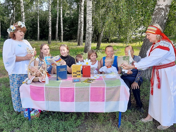 «Семья -  это счастье, любовь и удача!» Час доброго общения