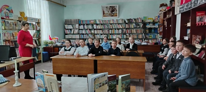 «Дыша одним дыханьем с Ленинградом»                                                                                                                            Час памяти