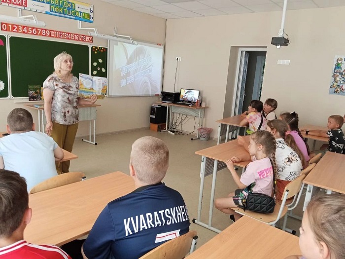 «Наша пресса на все интересы»                                                                                                                                Час периодики