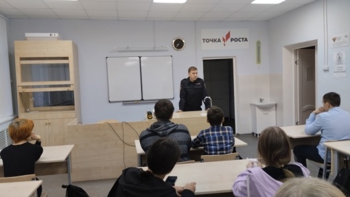 В Базарном Карабулаке прошел Единый день профилактики безнадзорности и правонарушений несовершеннолетних