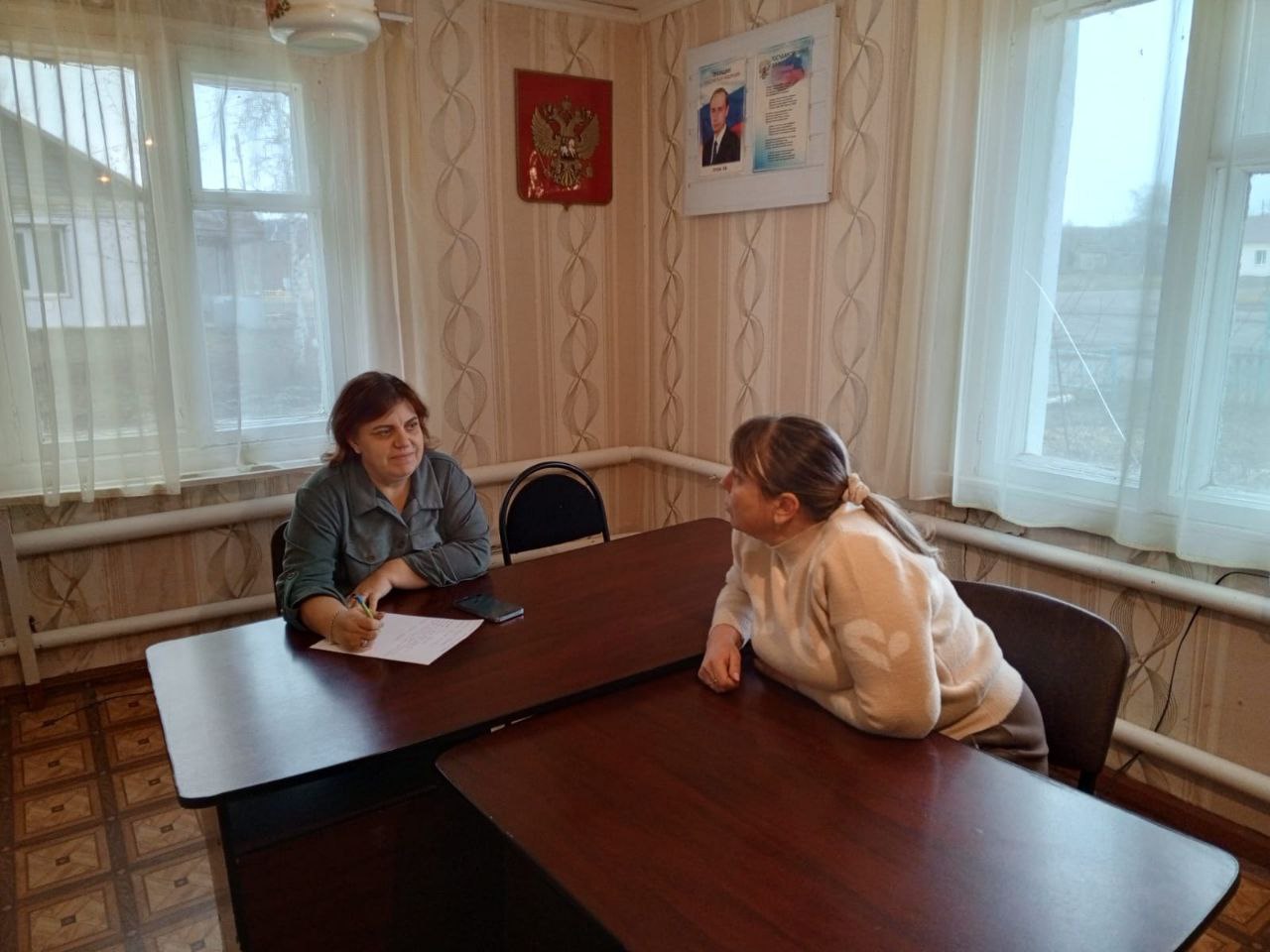 Врип главы администрации Старожуковского муниципального образования Светлана Осипова присоединилась к декаде приёмов граждан, организованной ВВП "Единая Россия"