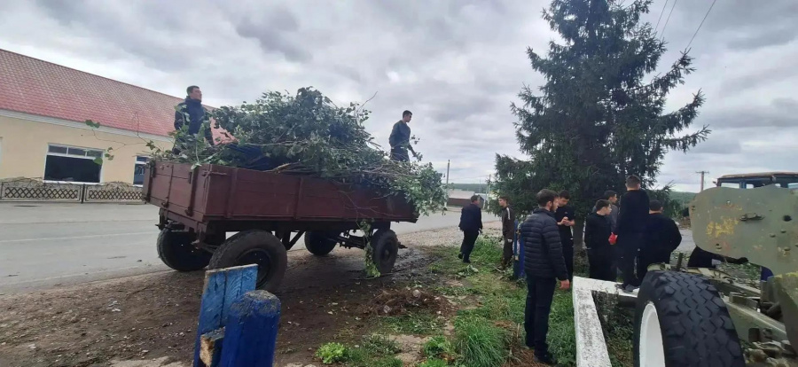 Осенний месячник по благоустройству в Базарно-Карабулакском районе стартовал с «чистого четверга»
