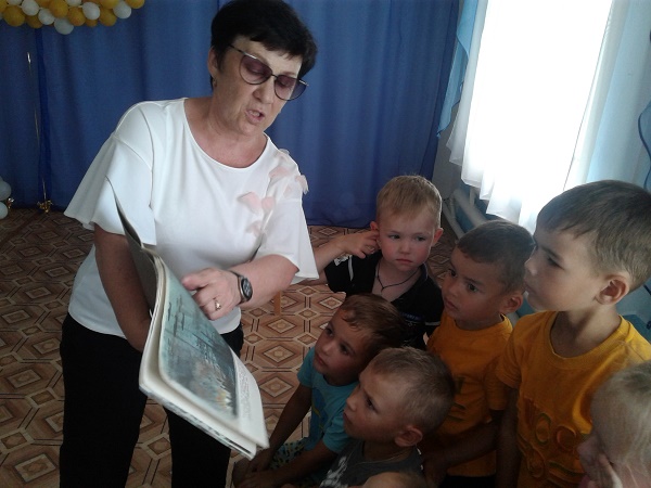 «Нам о войне расскажут книги»                                                                                        Литературный час